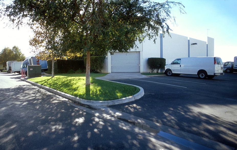783 Palmyrita Ave, Riverside, CA for lease - Building Photo - Image 2 of 8