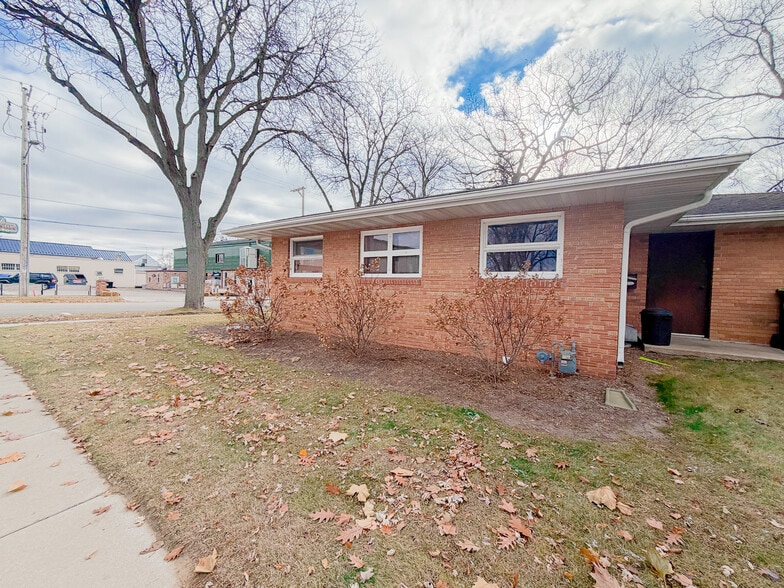 515 Gold St, Green Lake, WI for sale - Building Photo - Image 3 of 26