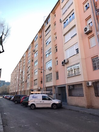 Plus de détails pour Plaza de las Hilanderas, 1, Madrid - Multi-résidentiel à vendre