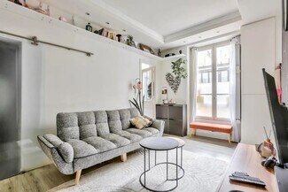 Plus de détails pour Multi-résidentiel à vendre