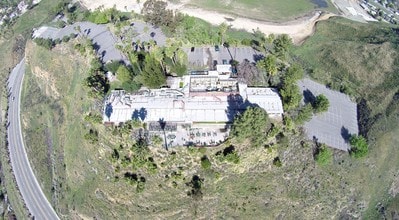 670 Kendall Dr, San Bernardino, CA - Aerial  map view