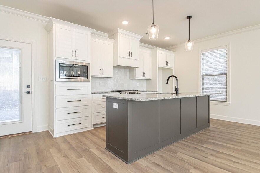 206 Kanis Ridge Dr, Little Rock, AR à vendre - Photo intérieure - Image 2 de 38