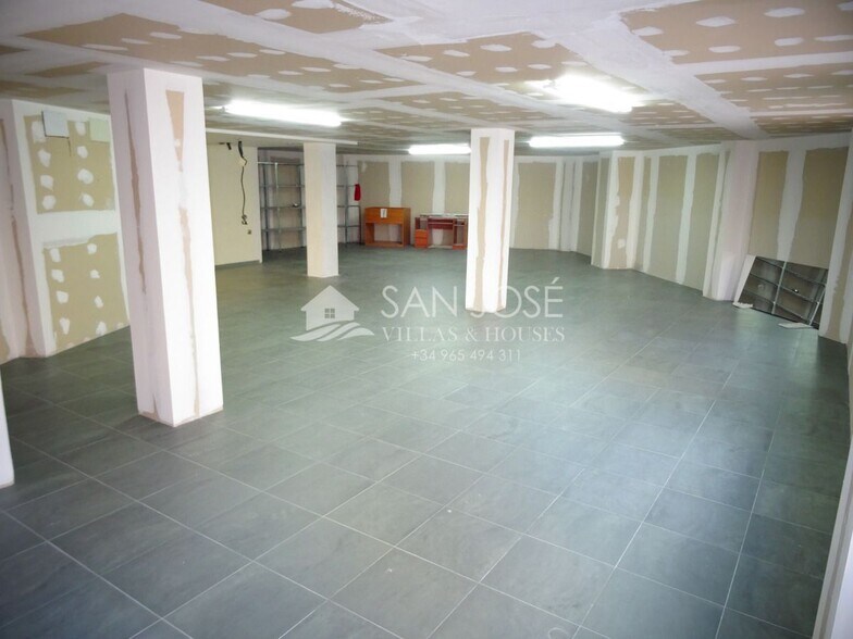 Commerce de détail dans Aspe, Alicante à vendre - Photo du bâtiment - Image 2 de 13