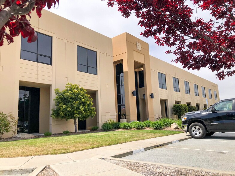 1 Lower Ragsdale Dr, Monterey, CA à louer - Photo du bâtiment - Image 3 de 15