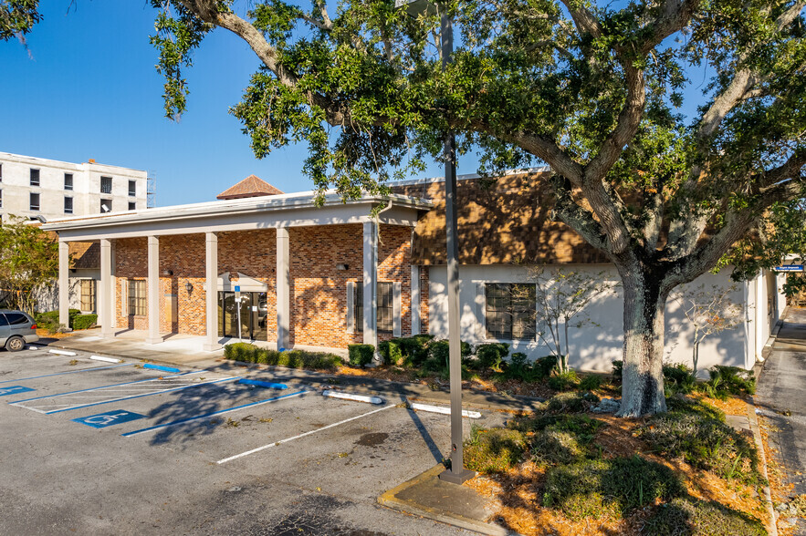 6128 U.S. 19, New Port Richey, FL à vendre - Photo du bâtiment - Image 1 de 1