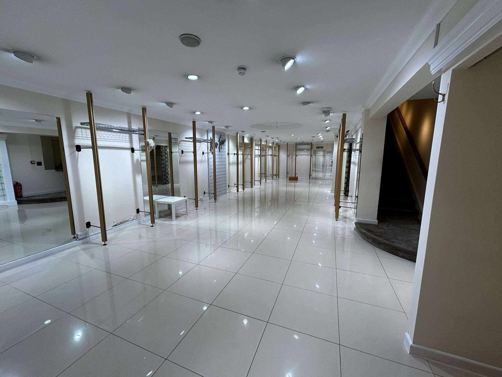 1-11 Caer St, Swansea for lease Interior Photo- Image 1 of 8