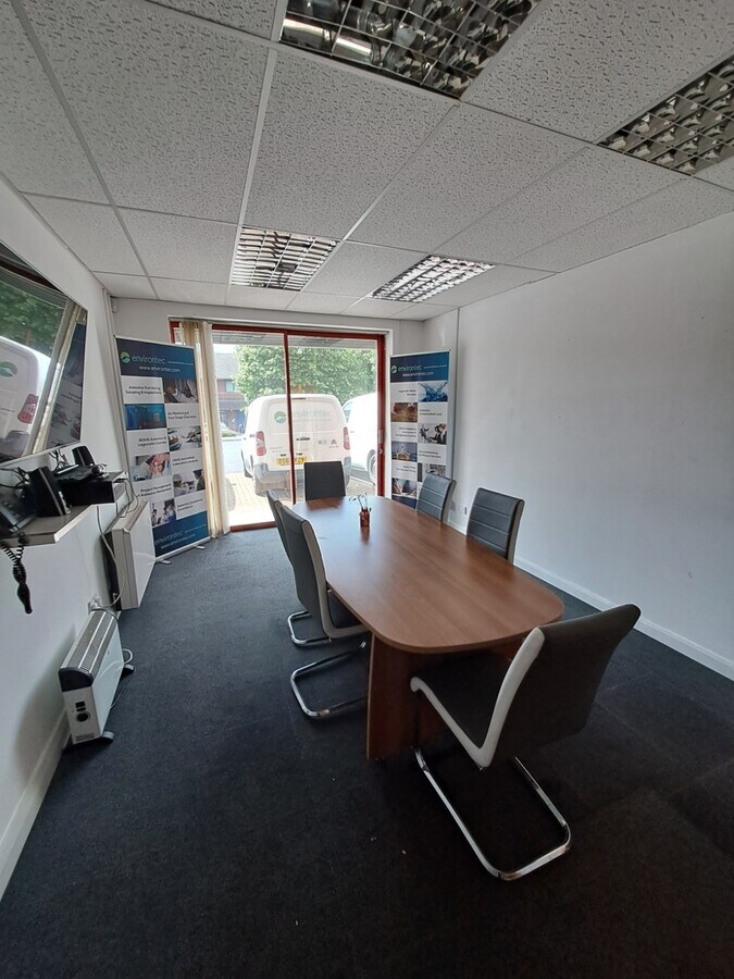 Eleventh Ave N, Gateshead, TWR NE11 0NJ - Unit H27 - - Interior Photo - Image 1 of 2