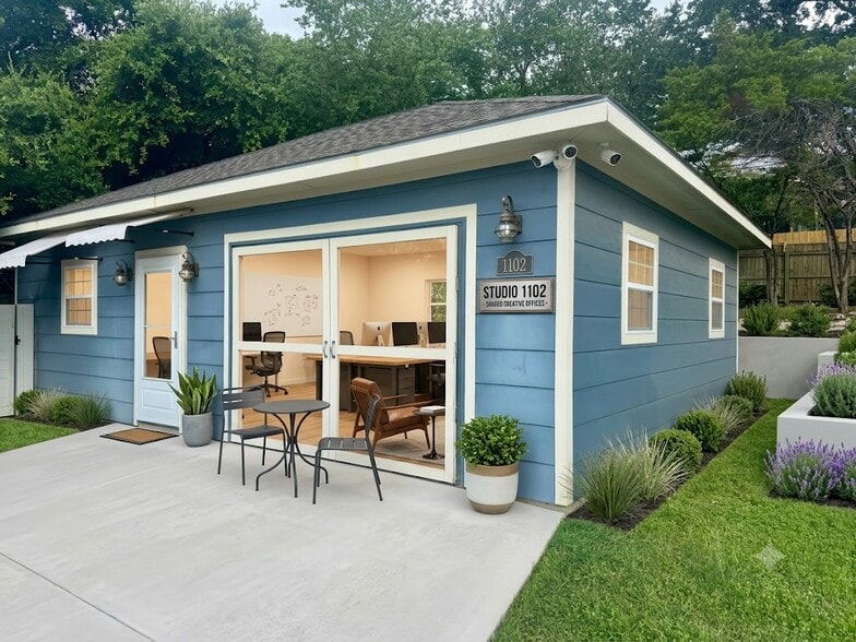 1102 N Cuernavaca Dr, Austin, TX for sale - Building Photo - Image 1 of 4