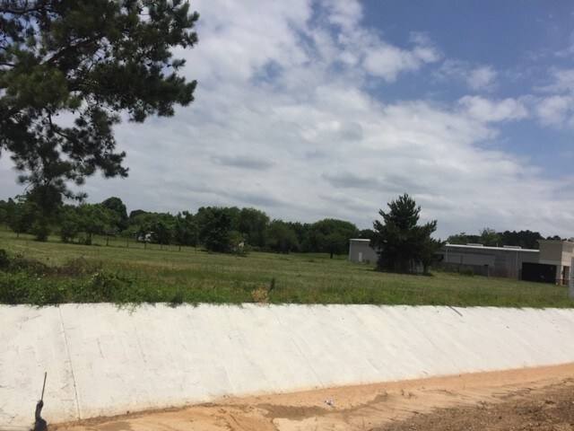 28030 FM 2978, Magnolia, TX à vendre - Photo du bâtiment - Image 3 de 10