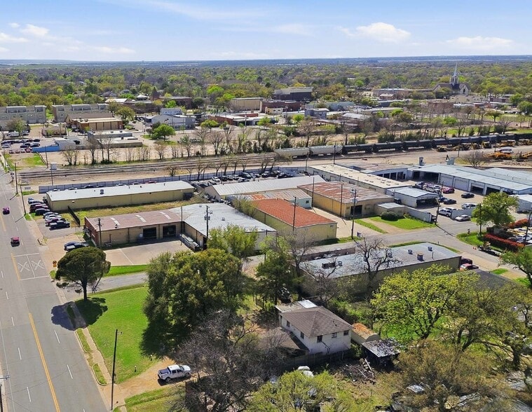 307 N Britain Rd, Irving, TX for sale - Building Photo - Image 3 of 4