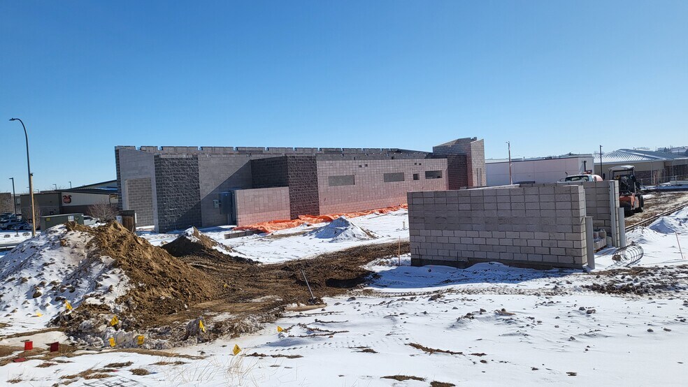 2501 46th Ave, Greeley, CO à vendre - Photo du bâtiment - Image 2 de 10