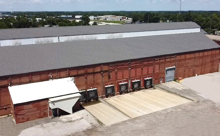 617 W Center St, Marion, OH à louer - Photo du bâtiment - Image 3 de 8