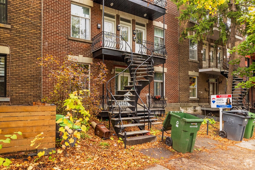 559-567 Vimont, Montréal, QC à vendre - Photo du bâtiment - Image 3 de 3