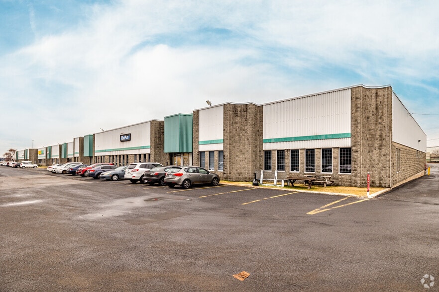 1500 Rue Nobel, Boucherville, QC à louer - Photo du bâtiment - Image 2 de 5