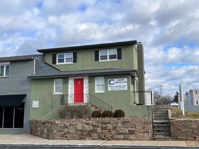 2407-2417 Lancaster Ave, Wilmington, DE for lease - Building Photo - Image 3 of 12