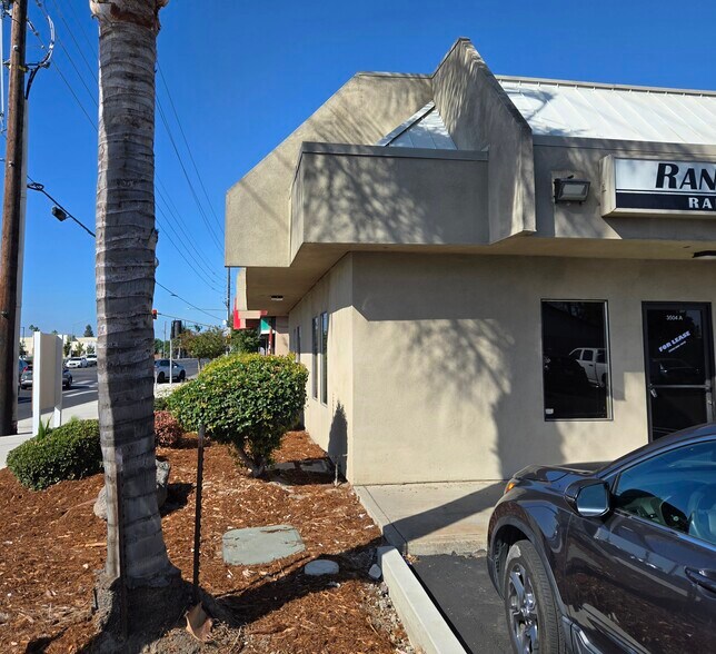 3504 Oakdale Rd, Modesto, CA for lease - Building Photo - Image 2 of 8