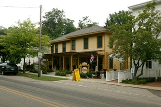 Plus de détails pour 98 W Center St, Douglas, MI - Commerce de détail à vendre