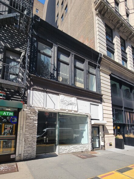 815 Broadway, New York, NY for lease - Building Photo - Image 1 of 3