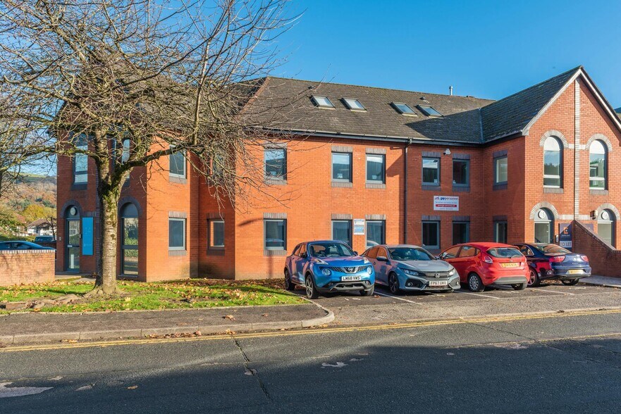Centre Ct, Pontypridd à louer - Photo du bâtiment - Image 3 de 22