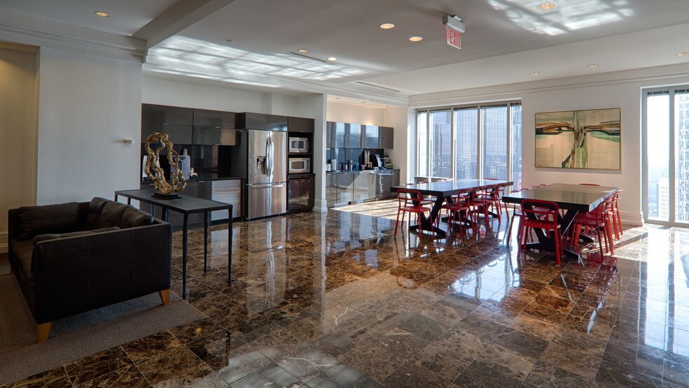 1201 W Peachtree St NW, Atlanta, GA à louer - Photo intérieure - Image 3 de 25
