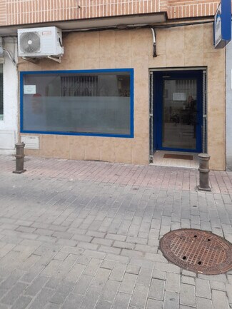 Plus de détails pour Multi-résidentiel à vendre