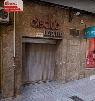 Plus de détails pour Multi-résidentiel à vendre