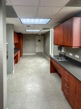 2400 N Ashland Ave, Chicago, IL for lease Interior Photo- Image 2 of 13