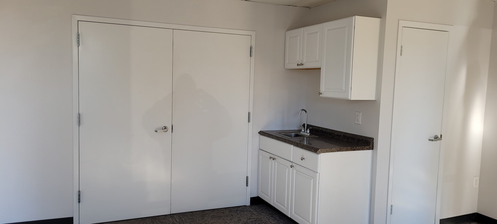 60-90 Bridge Rd, Islandia, NY à louer Photo intérieure- Image 1 de 4