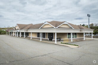 727-737 Centre of New England Blvd, Coventry, RI for lease Building Photo- Image 2 of 4