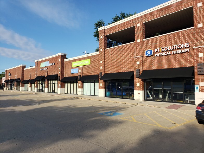 26-50 S Northwest Hwy, Palatine, IL à vendre - Photo du bâtiment - Image 1 de 3