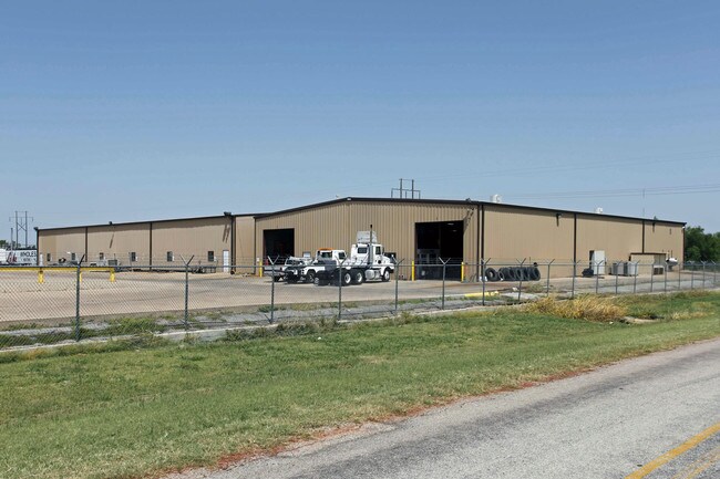 More details for 1300 SE 82nd St, Oklahoma City, OK - Industrial for Lease