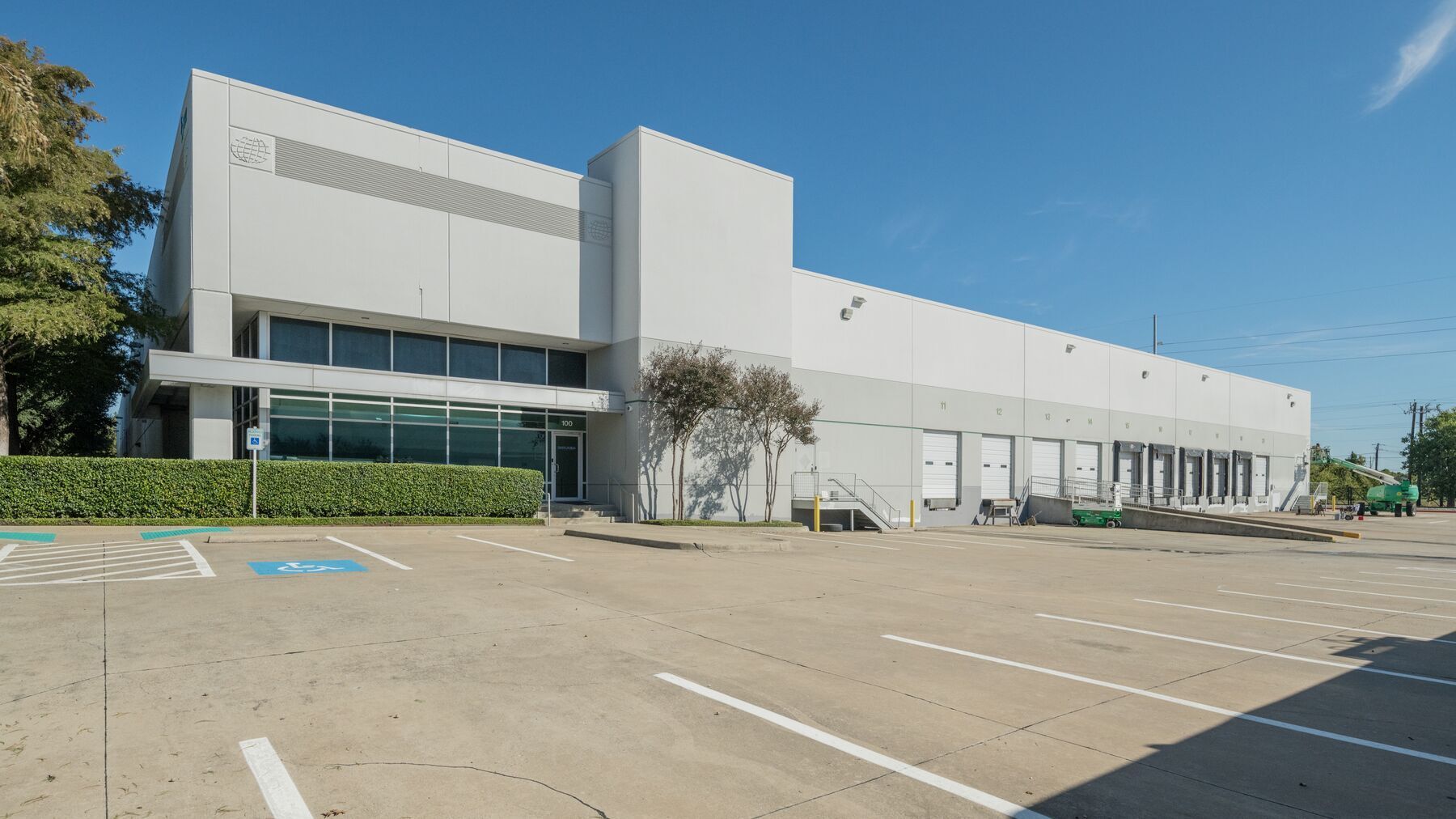 902 Nicholson Rd, Garland, TX for lease Building Photo- Image 1 of 10