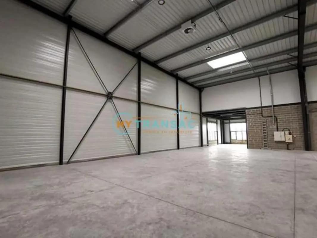 Flex in Moissy-Cramayel for sale Building Photo- Image 1 of 14