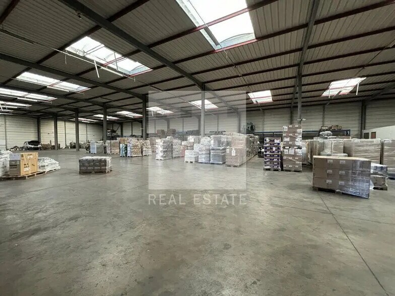 15 Avenue De L'Industrie, Corbas for lease - Building Photo - Image 1 of 11