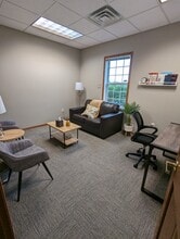 7270 S 13th St, Oak Creek, WI for lease Interior Photo- Image 1 of 3