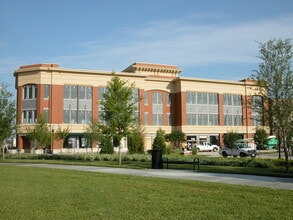 3801 Avalon Park East Blvd, Orlando, FL for lease Building Photo- Image 2 of 6