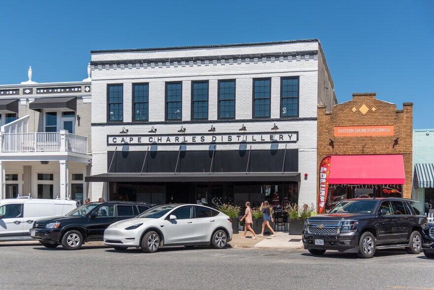 225 Mason Ave, Cape Charles, VA à vendre - Photo du bâtiment - Image 3 de 54