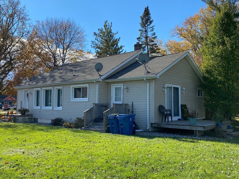 412 W Flint St, Davison, MI à vendre - Photo du bâtiment - Image 3 de 3