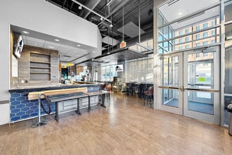 420 Court Ave, Des Moines, IA for lease Interior Photo- Image 2 of 3