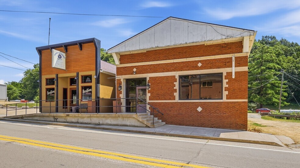 194 S Main St, Potosi, WI à vendre - Photo du bâtiment - Image 2 de 30