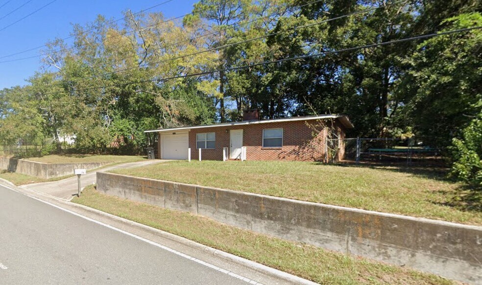 1761 Old Bainbridge Rd, Tallahassee, FL à vendre - Photo principale - Image 1 de 1