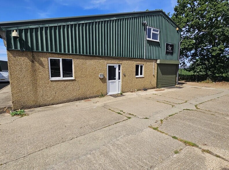 Widford Rd, Hunsdon for lease - Building Photo - Image 3 of 4