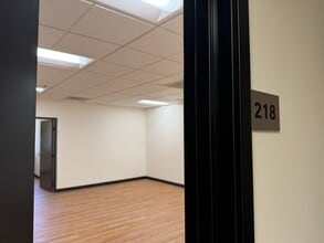 7301 Topanga Canyon Blvd, Canoga Park, CA for lease Interior Photo- Image 1 of 5