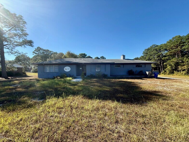 3840-3850 Legion Rd, Hope Mills, NC à vendre - Photo du bâtiment - Image 2 de 17