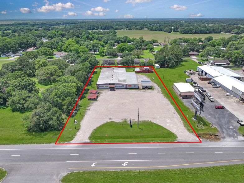 1440 Gulfway Dr, Winnie, TX for sale - Building Photo - Image 2 of 33