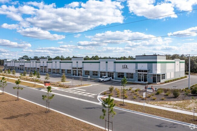 Plus de détails pour Robert McLane Blvd, Kissimmee, FL - Industriel à louer