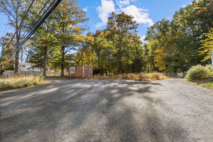 245 Secor Rd, Hartsdale, NY for sale - Building Photo - Image 1 of 7