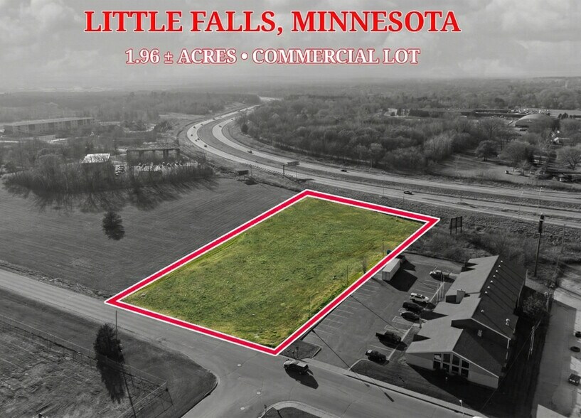 320 Lemieur St, Little Falls, MN à vendre - Photo du bâtiment - Image 2 de 12