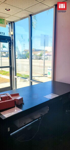 5736 Gage Ave, Bell Gardens, CA à louer - Photo intérieure - Image 3 de 8