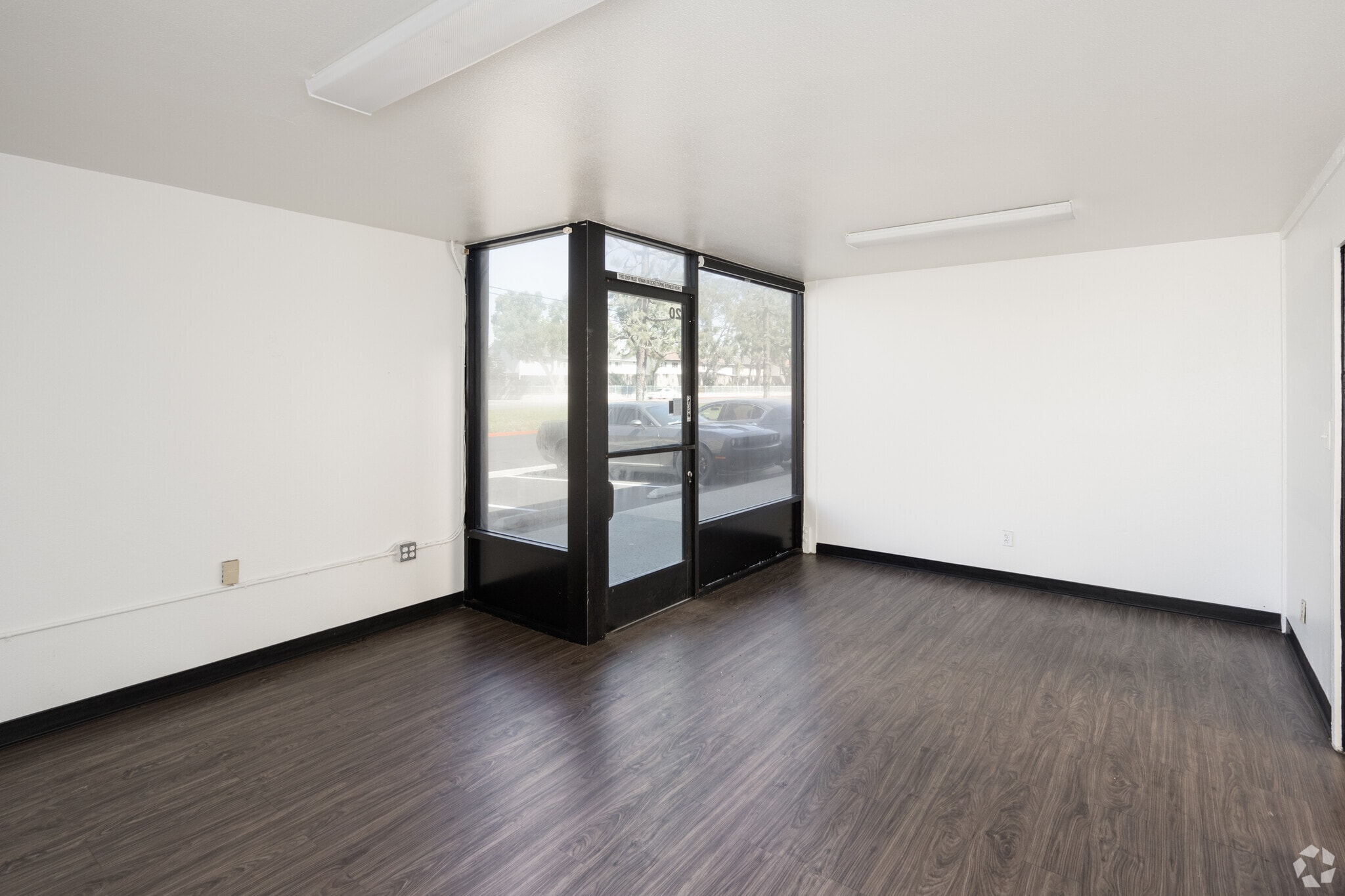 350 E Orangethorpe Ave, Placentia, CA for lease Interior Photo- Image 1 of 5